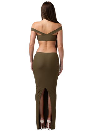 DUSK - GREEN OFF THE SHOULDER TWO PIECE MAXI SKIRT SET WITH A GOLD METAL DETAIL IN CENTRE CROP